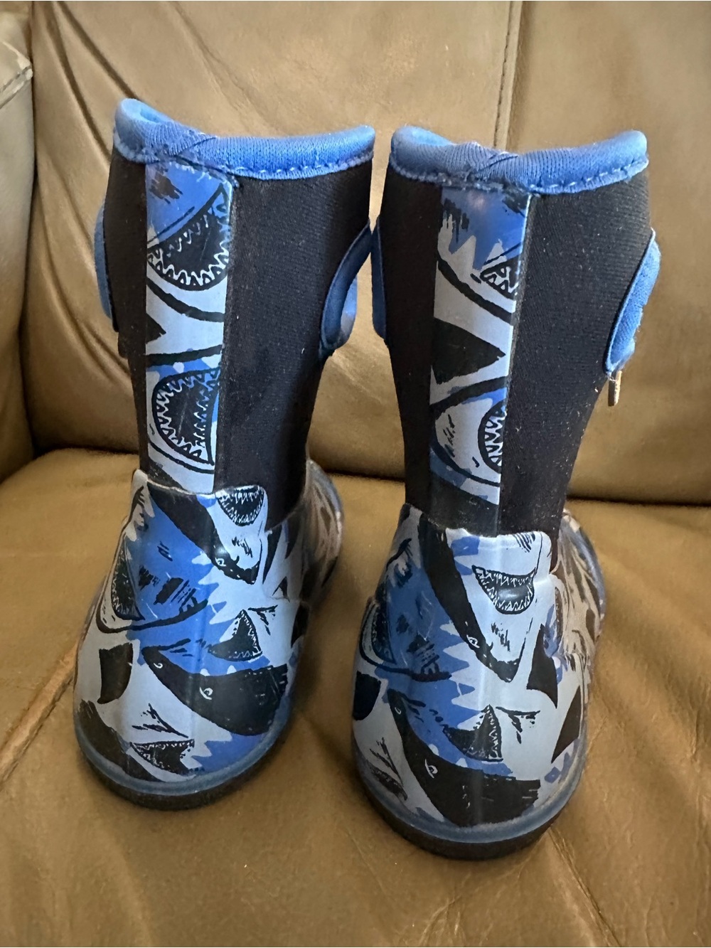 Bogs Kids Sharks Waterproof Rain Boots Toddler US 10 EU 26 Blue Neoprene unisex - Picture 3 of 9